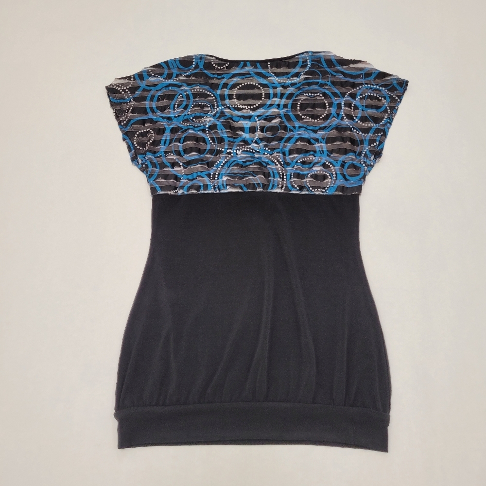 L8teR Sublimated Ruffle Tunic Top - Picture 10 of 11